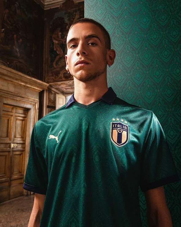 19-20 Italy Third Green Soccer Jersey Shirt