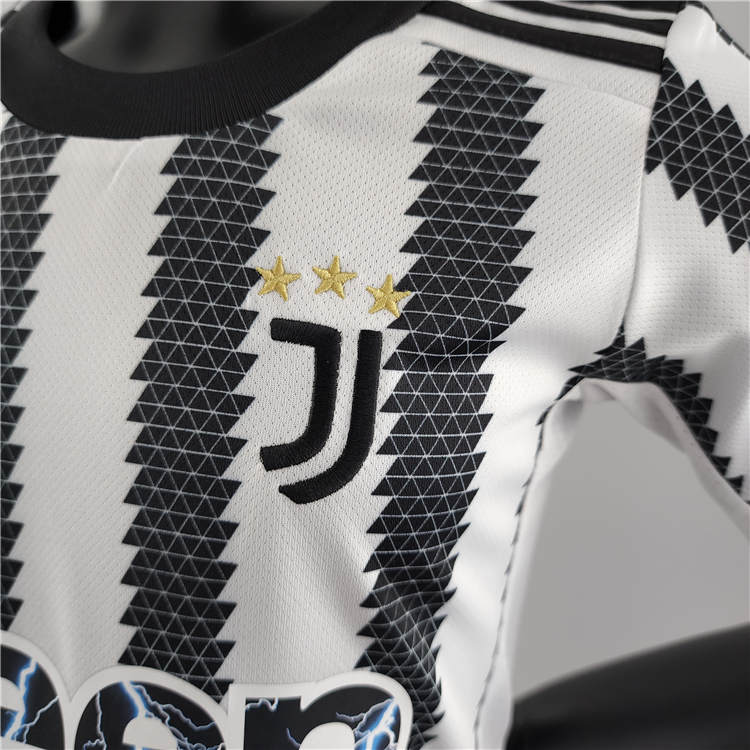 Kids Juventus 22/23 Home White&Black Football Kit Soccer Kit (Jersey+Shorts) - Click Image to Close