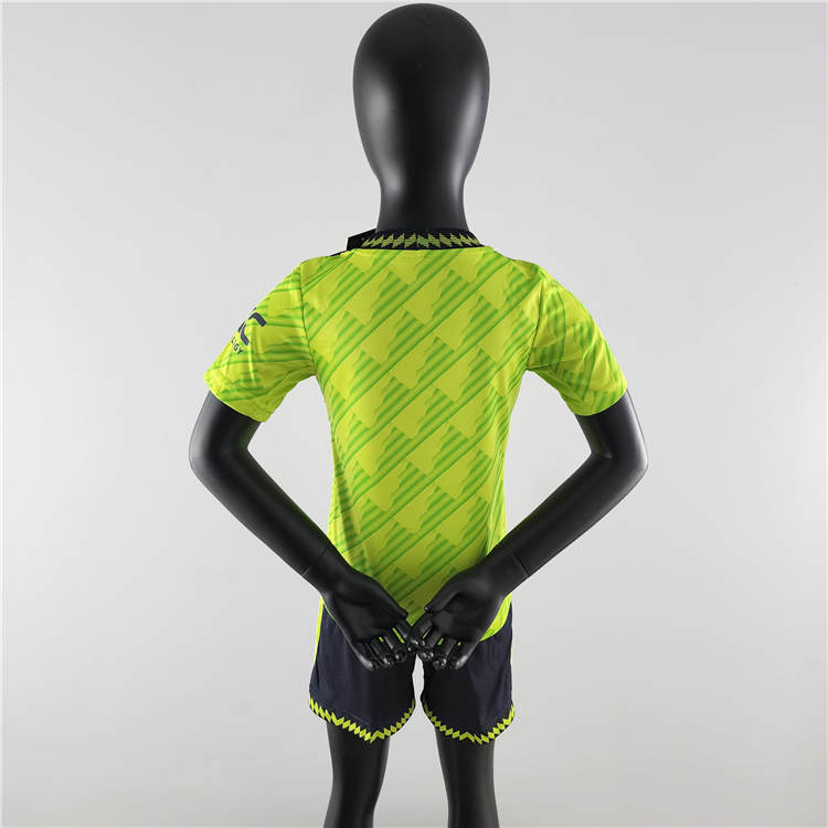 Kids Manchester United 22/23 Third Green Soccer Kit (Shirt+Shorts) - Click Image to Close