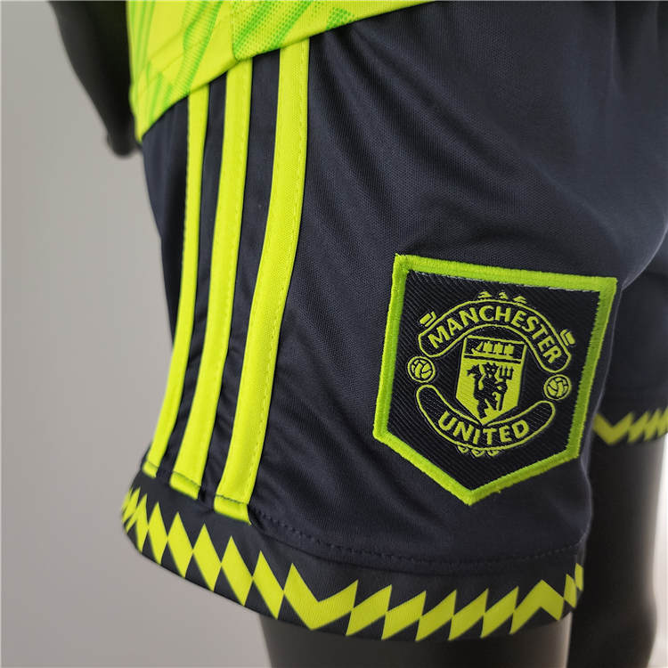 Kids Manchester United 22/23 Third Green Soccer Kit (Shirt+Shorts) - Click Image to Close